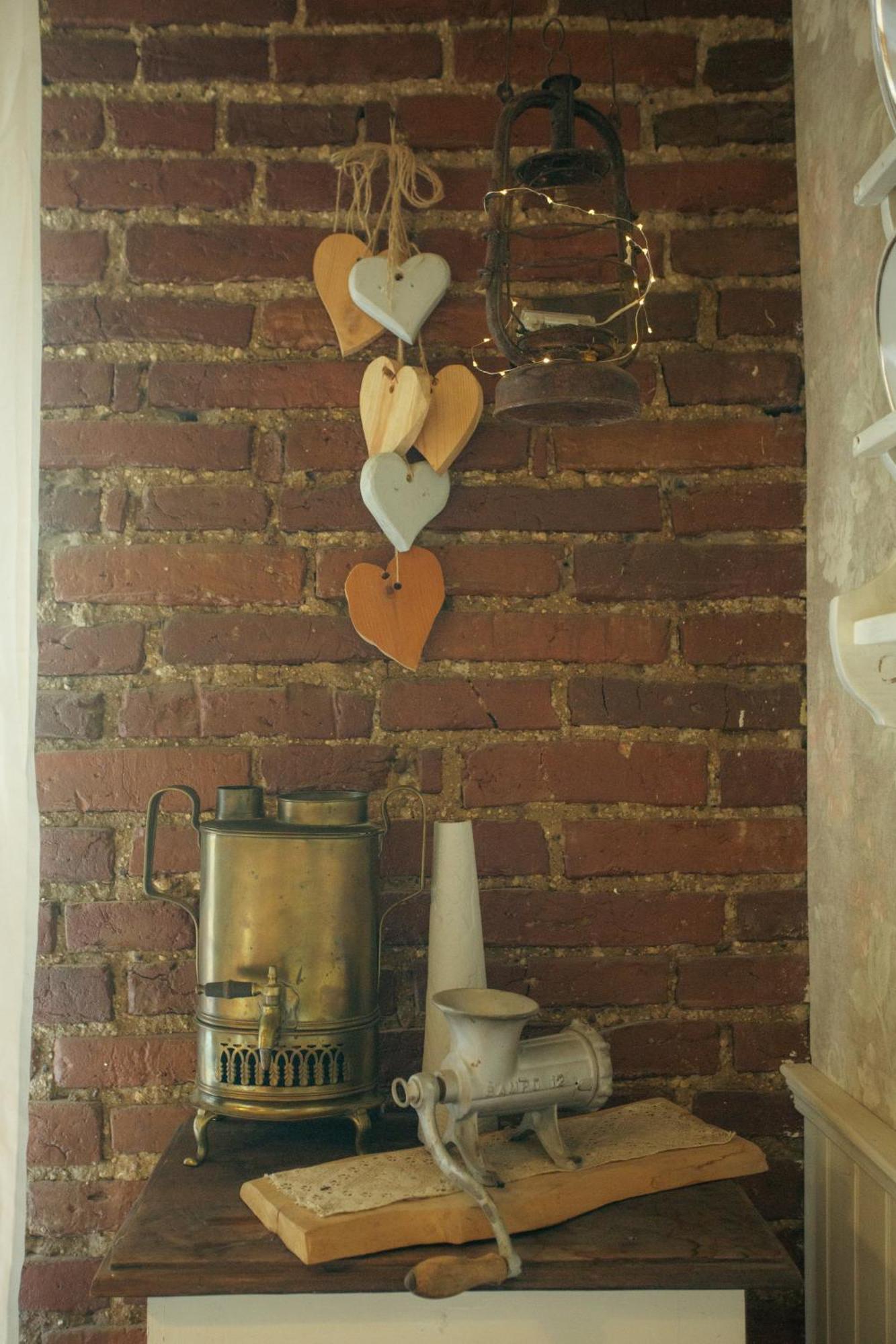 Guesthouse Kadrina Mois エクステリア 写真