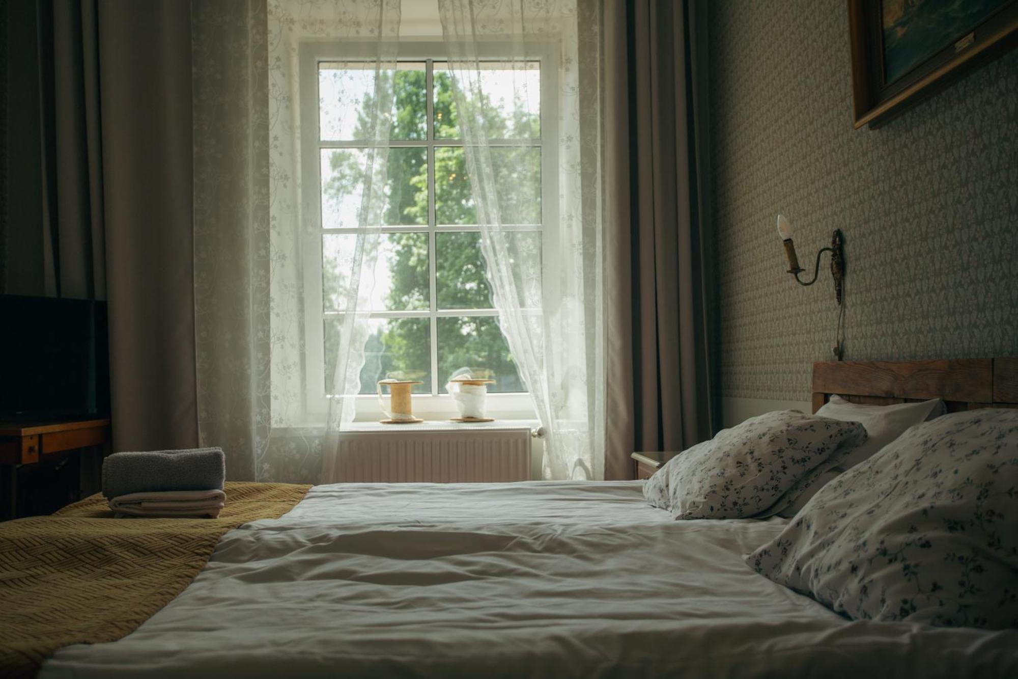 Guesthouse Kadrina Mois エクステリア 写真