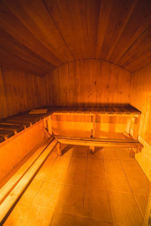 Guesthouse Kadrina Mois エクステリア 写真