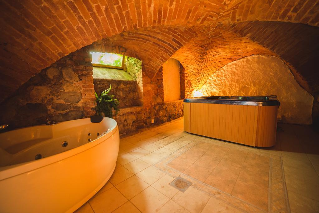 Guesthouse Kadrina Mois エクステリア 写真