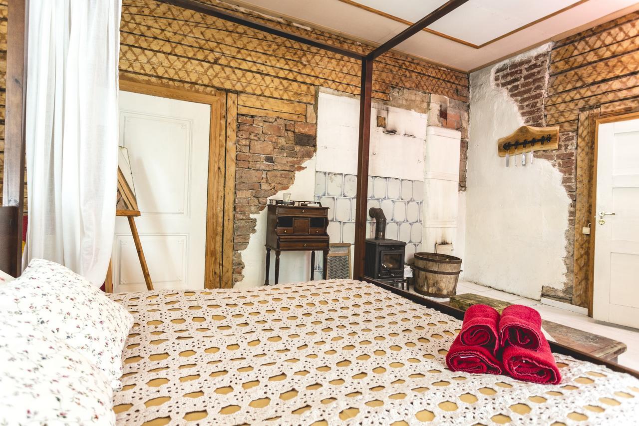 Guesthouse Kadrina Mois エクステリア 写真